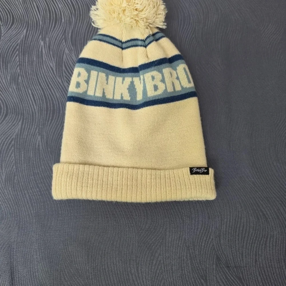 BinkyBro Jupiter Blue Pom Beanie Knit Hat Kids Youth Siize 3-6 Years Skater Hat